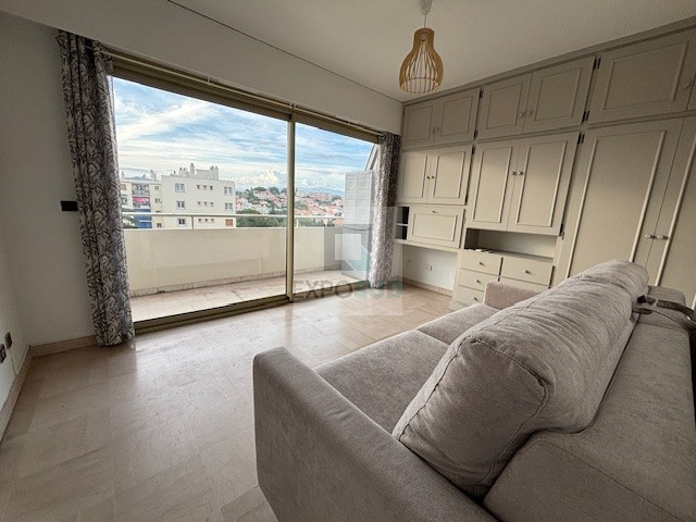 Location Appartement ANTIBES 1 salles de bain