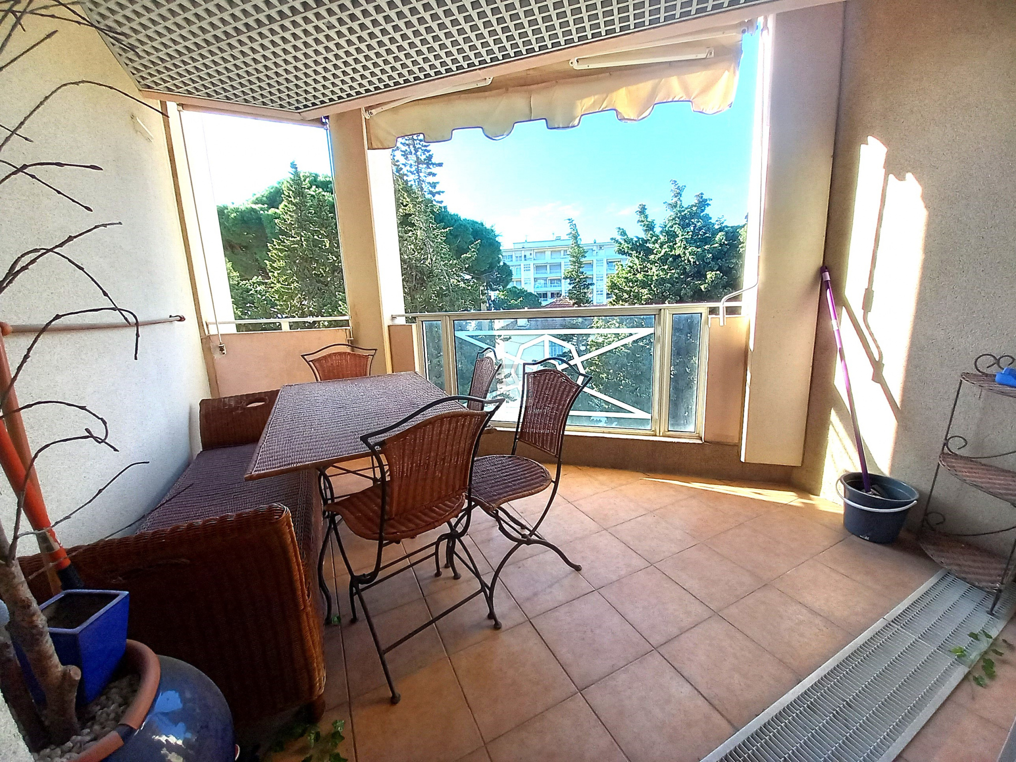 Vente Appartement VALLAURIS séjour de 25 m²